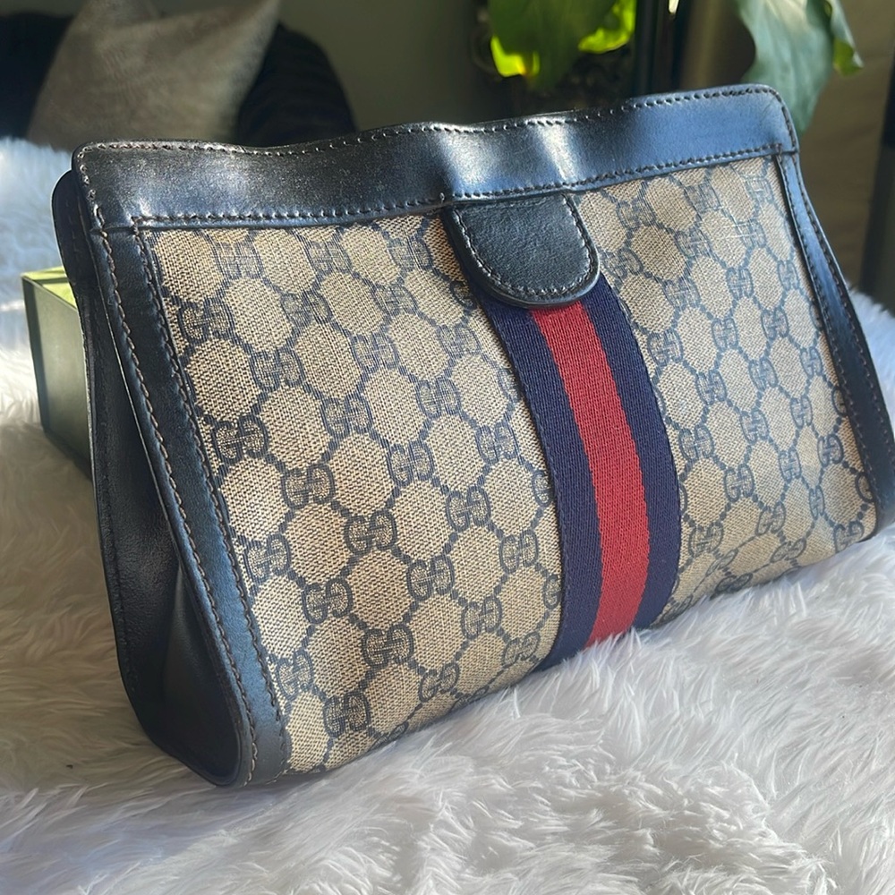 Authentic GUCCI Vintage Clutch